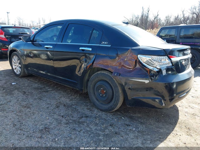 2013 CHRYSLER 200 1C3CCBCG2DN696463 Photo 2