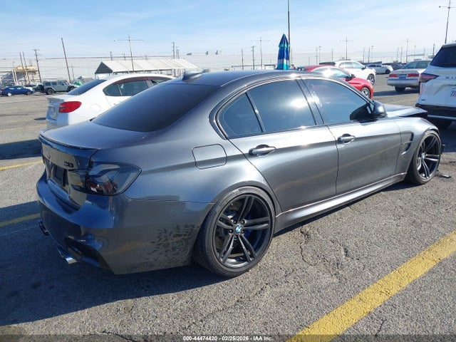 2016 BMW M3 WBS8M9C57G5D31640 Photo 3