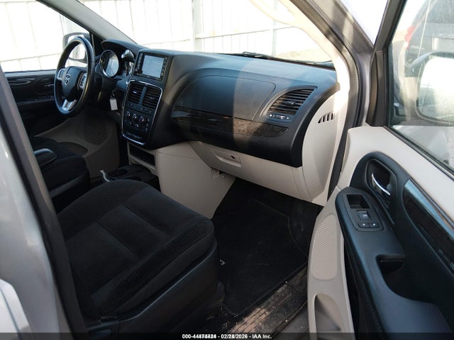 2C4RDGBG5HR782957 Dodge Grand Caravan Se