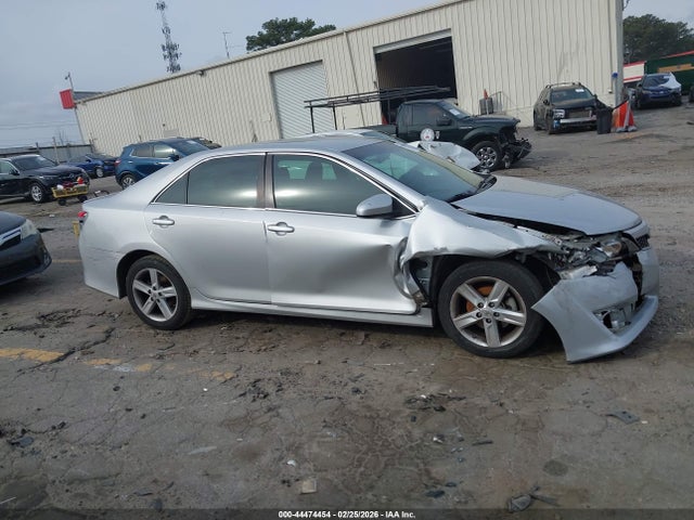 2013 Toyota Camry Se მანქანა იყიდება აუქციონზე, vin: 4T1BF1FK2DU277099, აუქციონის ნომერი: 44474454