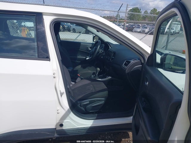Jeep Compass Sport 4x4 2018 3C4NJDAB0JT190882 Image 5