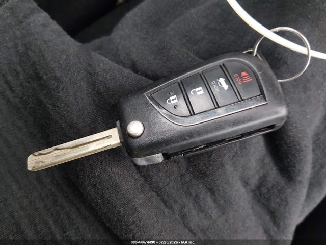 4T1G11AK5NU675758 Toyota CAMRY SE