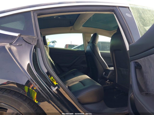 2019 TESLA MODEL 3 5YJ3E1EB8KF365335 Photo 7