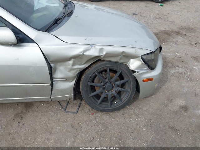 Aukcja sprzedaży 2001 Lexus Is 300, vin: JTHBD182910015234, numer aukcji: 44474542