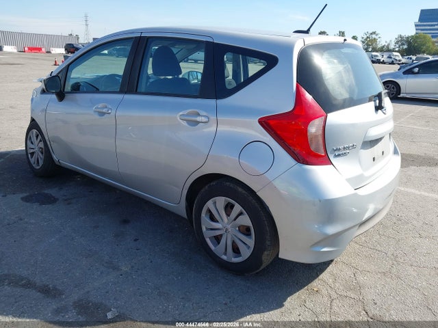 2018 NISSAN VERSA NOTE 3N1CE2CP0JL360136 Photo 2