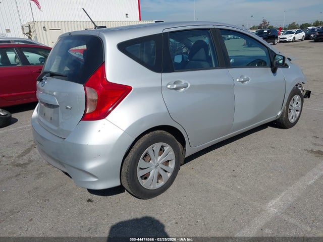 2018 NISSAN VERSA NOTE 3N1CE2CP0JL360136 Photo 3