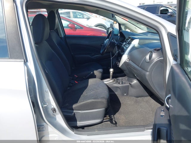 2018 NISSAN VERSA NOTE 3N1CE2CP0JL360136 Photo 4