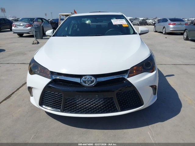 4T1BF1FKXHU307651 Toyota CAMRY SE