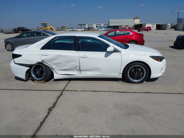 4T1BF1FKXHU307651 Toyota CAMRY SE