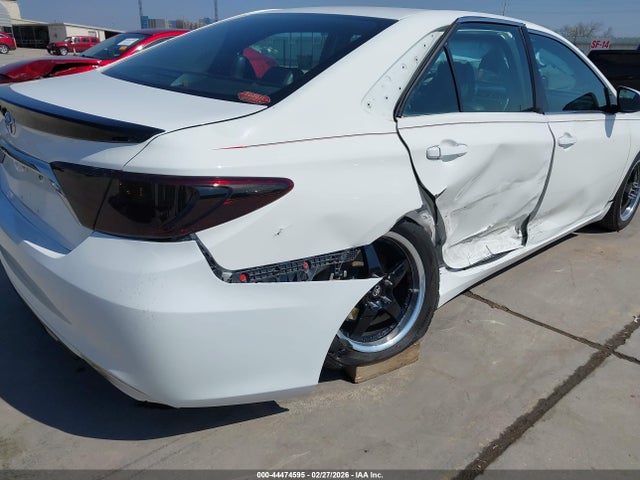4T1BF1FKXHU307651 Toyota CAMRY SE