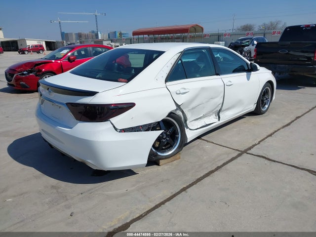 4T1BF1FKXHU307651 Toyota CAMRY SE