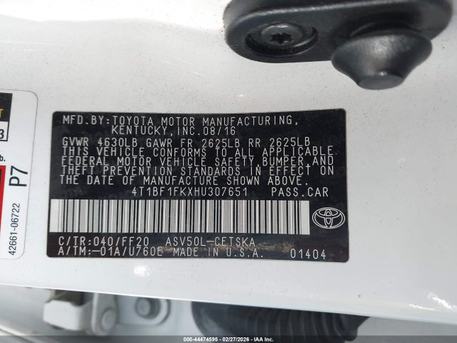 4T1BF1FKXHU307651 Toyota CAMRY SE