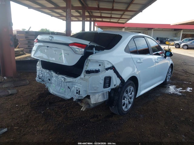 Toyota COROLLA LE 2021 5YFEPMAEXMP217988 Image 4