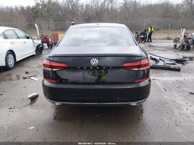2020 Volkswagen Passat 2.0t Se მანქანა იყიდება აუქციონზე, vin: 1VWSA7A33LC017365, აუქციონის ნომერი: 44474672