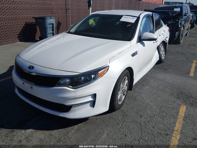 KNAGT4L33G5106827 KIA Optima Lx