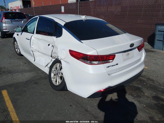 KNAGT4L33G5106827 KIA Optima Lx