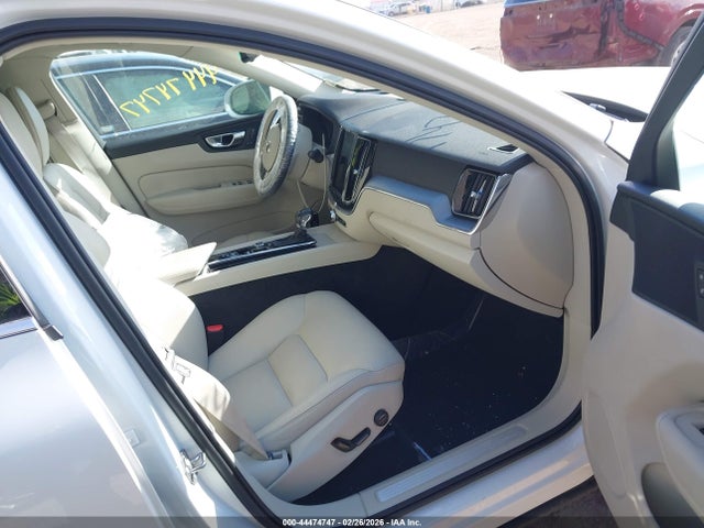 2021 VOLVO XC60 YV4102RK3M1738375 Photo 4
