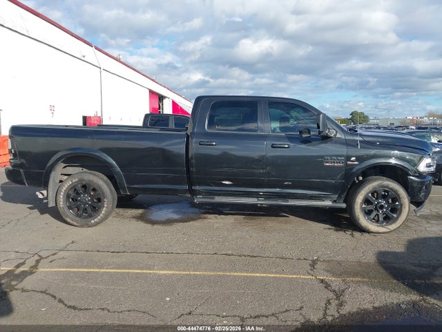 3C63R3JL0HG788967 RAM 3500 Laramie 4x4 8&#039; Box