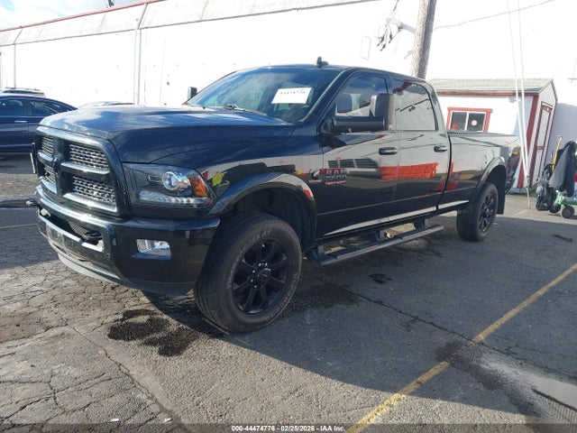 3C63R3JL0HG788967 RAM 3500 Laramie 4x4 8&#039; Box