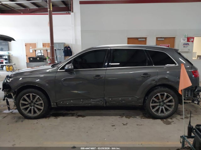 44474807 :رقم المزاد ، WA1AAAF71KD008805 vin ، 2019 Audi Q7 55 Premium/55 Se Premium مزاد بيع