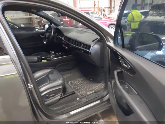 44474807 :رقم المزاد ، WA1AAAF71KD008805 vin ، 2019 Audi Q7 55 Premium/55 Se Premium مزاد بيع