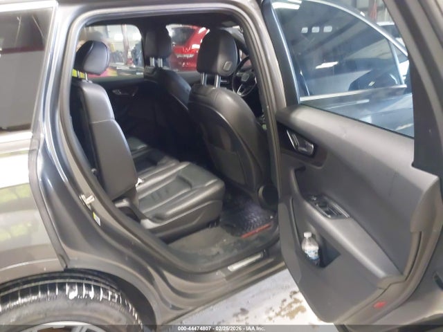 44474807 :رقم المزاد ، WA1AAAF71KD008805 vin ، 2019 Audi Q7 55 Premium/55 Se Premium مزاد بيع