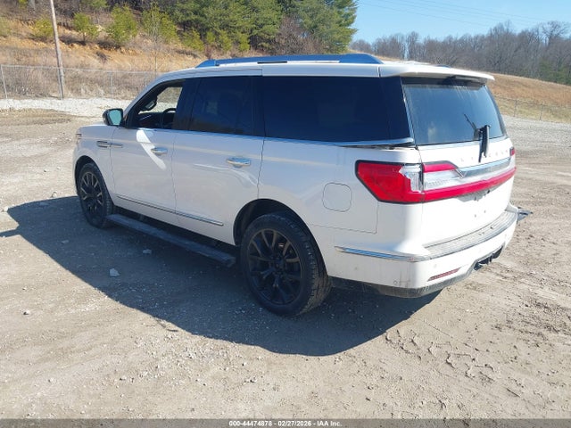 2018 LINCOLN NAVIGATOR 5LMJJ2LT7JEL07004 Photo 2