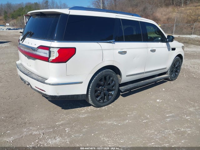 2018 LINCOLN NAVIGATOR 5LMJJ2LT7JEL07004 Photo 3
