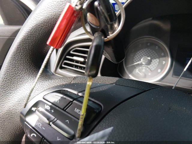 5NPD84LF0LH533958 Hyundai ELANTRA SEL