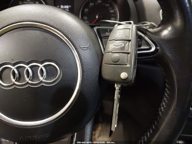 WA1GCCFS0HR004129 Audi Q3 2.0t Premium