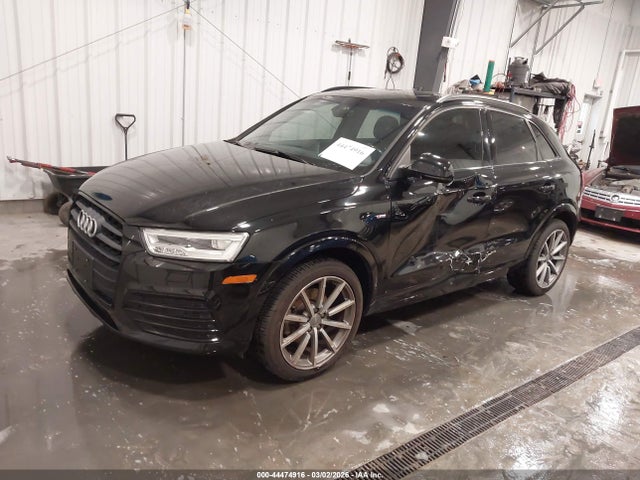 WA1GCCFS0HR004129 Audi Q3 2.0t Premium