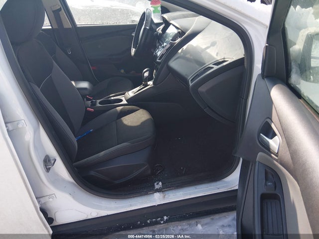 1FADP3K24EL277291 Ford FOCUS SE