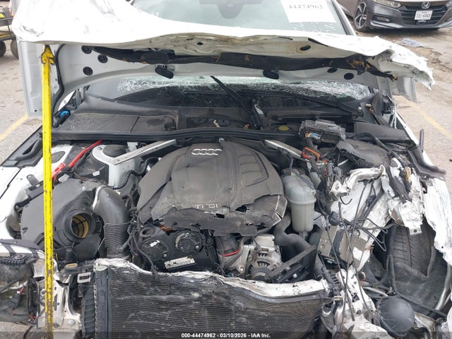 2019 Audi A5 45 Premium მანქანა იყიდება აუქციონზე, vin: WAUFNCF58KA071215, აუქციონის ნომერი: 44474962