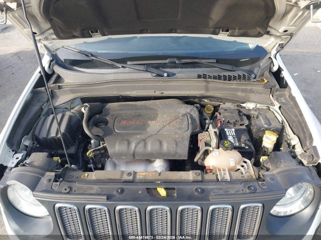 Jeep Renegade Latitude 4x4 2017 ZACCJBBB8HPG57090 Image 10