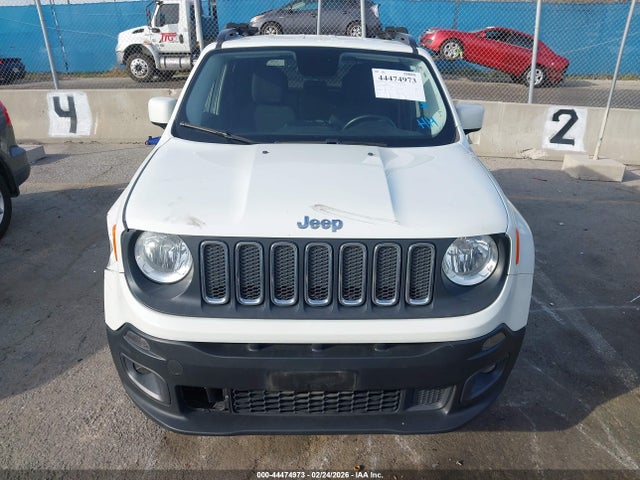 Jeep Renegade Latitude 4x4 2017 ZACCJBBB8HPG57090 Image 12