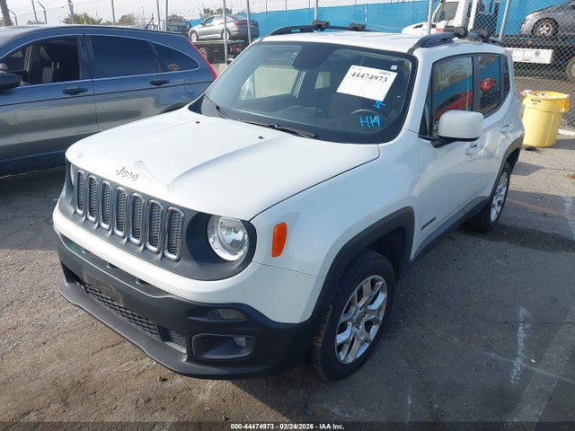 Jeep Renegade Latitude 4x4 2017 ZACCJBBB8HPG57090 Image 2