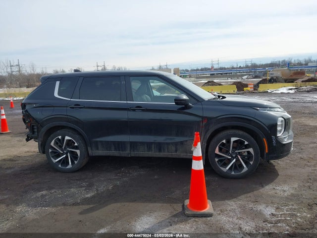 Продаж на аукціоні авто 2024 Mitsubishi Outlander Se 2.5 S-awc, vin: JA4J4VA80RZ030421, номер лоту: 44475024