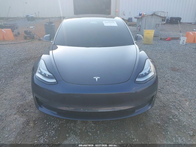2020 Tesla Model 3 Standard Range Plus Rear-wheel Drive/standard Range Rear-wheel Drive მანქანა იყიდება აუქციონზე, vin: 5YJ3E1EA3LF630249, აუქციონის ნომერი: 44475029