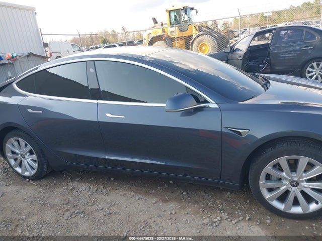 2020 Tesla Model 3 Standard Range Plus Rear-wheel Drive/standard Range Rear-wheel Drive მანქანა იყიდება აუქციონზე, vin: 5YJ3E1EA3LF630249, აუქციონის ნომერი: 44475029