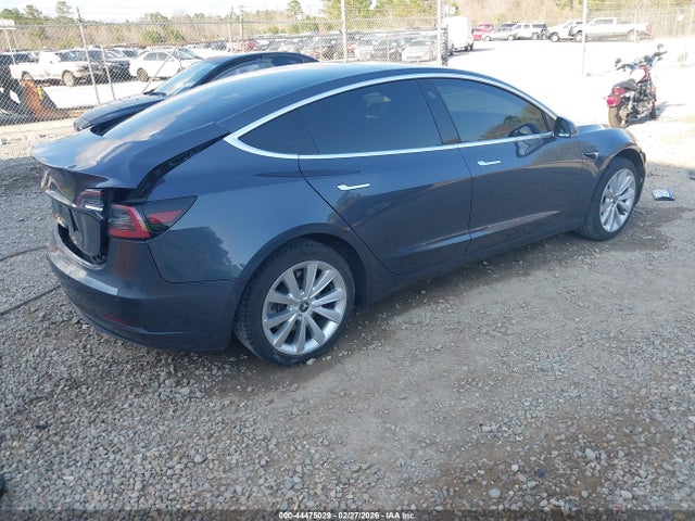 2020 Tesla Model 3 Standard Range Plus Rear-wheel Drive/standard Range Rear-wheel Drive მანქანა იყიდება აუქციონზე, vin: 5YJ3E1EA3LF630249, აუქციონის ნომერი: 44475029