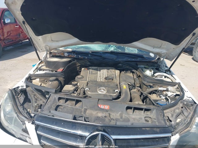 44475055 :رقم المزاد ، WDDGF4HB3EG207559 vin ، 2014 Mercedes-benz C 250 Sport مزاد بيع