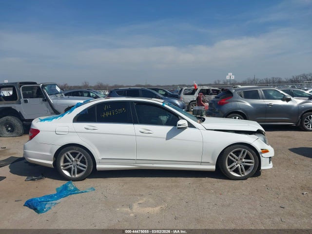 44475055 :رقم المزاد ، WDDGF4HB3EG207559 vin ، 2014 Mercedes-benz C 250 Sport مزاد بيع