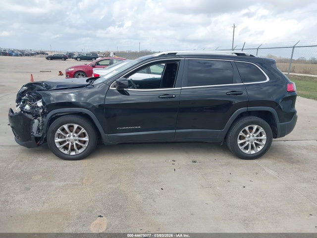 1C4PJLCB7KD325217 Jeep Cherokee Latitude Fwd
