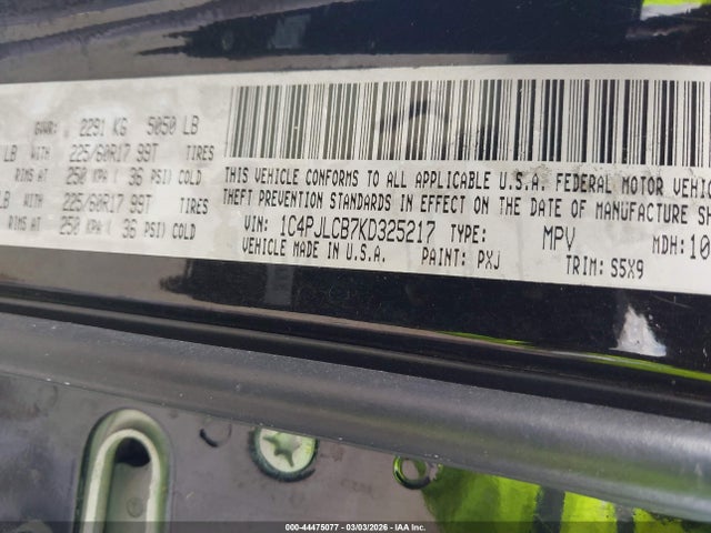1C4PJLCB7KD325217 Jeep Cherokee Latitude Fwd