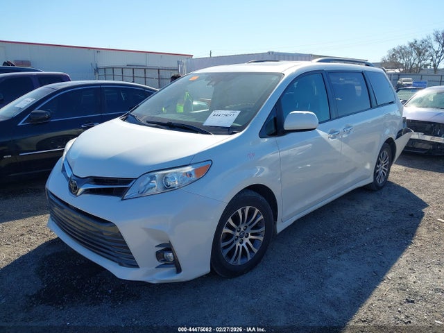 2018 TOYOTA SIENNA 5TDYZ3DC0JS917338 Photo 1
