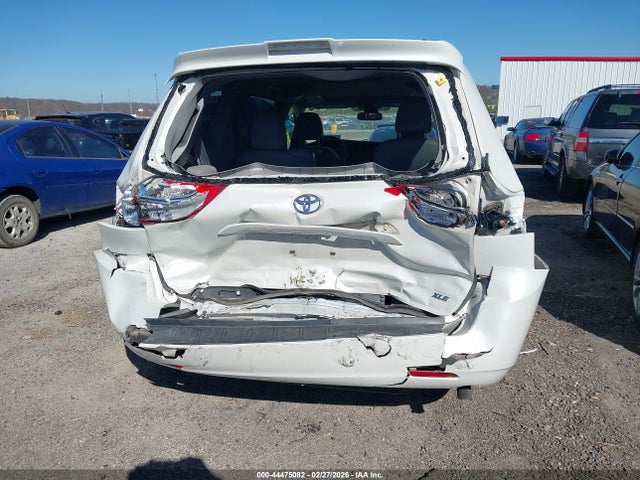 2018 TOYOTA SIENNA 5TDYZ3DC0JS917338 Photo 5