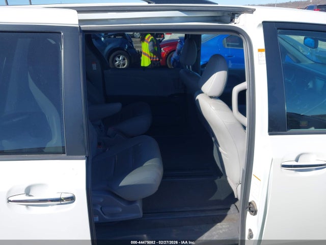 2018 TOYOTA SIENNA 5TDYZ3DC0JS917338 Photo 7