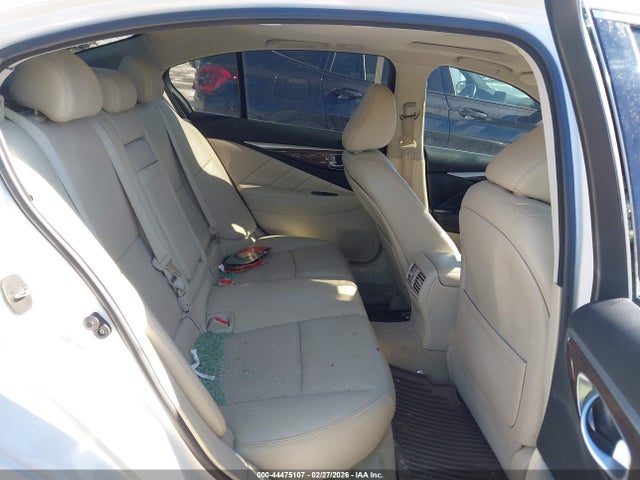 JN1BV7AR0EM695776 Infiniti Q50 Premium