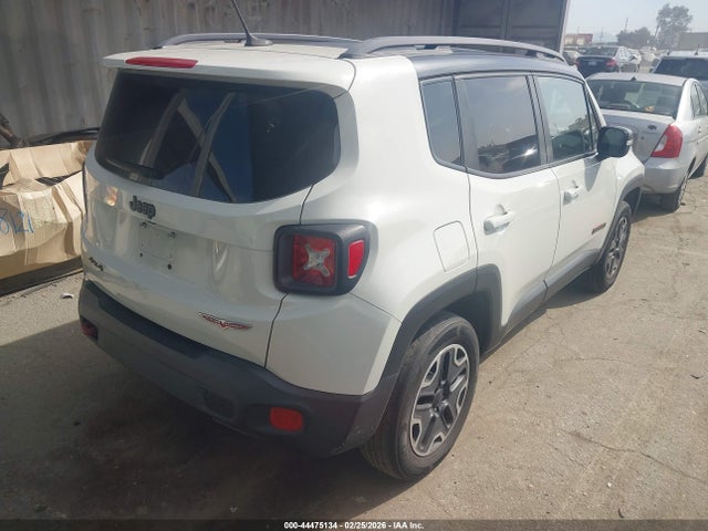 Jeep Renegade Trailhawk 2015 ZACCJBCT4FPC45074 Image 4