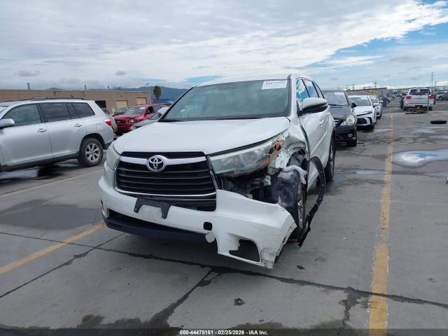 5TDZKRFH2GS181628 Toyota Highlander Le Plus V6
